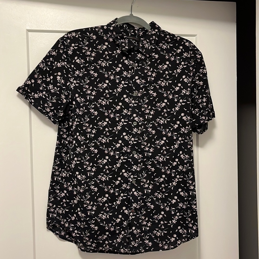 Men’s Black Floral John Varvatos Short Sleeve Button Down